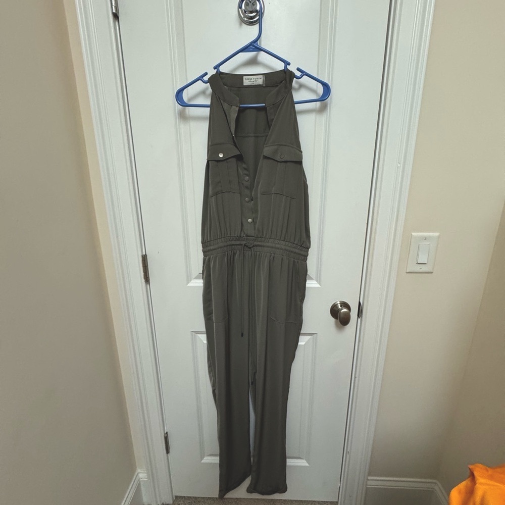 Olive Green Sleeveless Button-Up jumpsuit